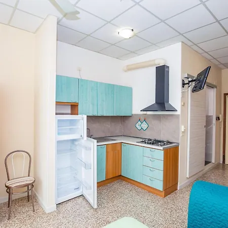 Daniele 아파트호텔 벨레지아아지마리나