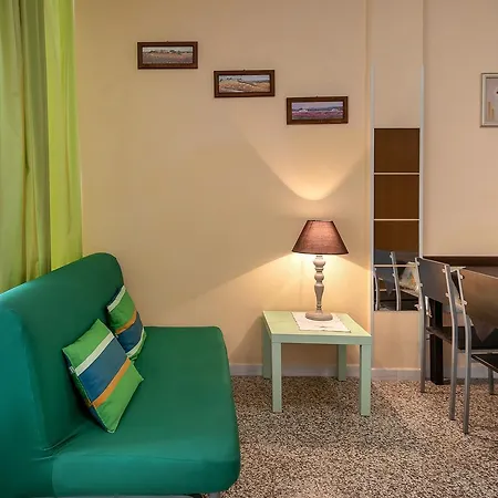 Daniele 아파트호텔 3*