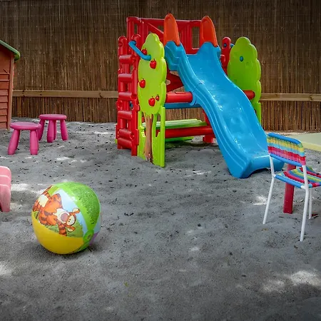 Daniele 벨레지아아지마리나